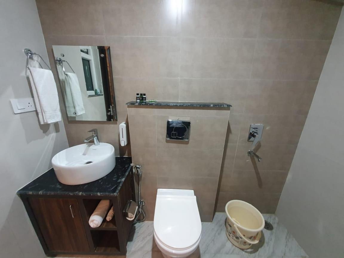 Kds Residency Hotell Greater Noida Exteriör bild