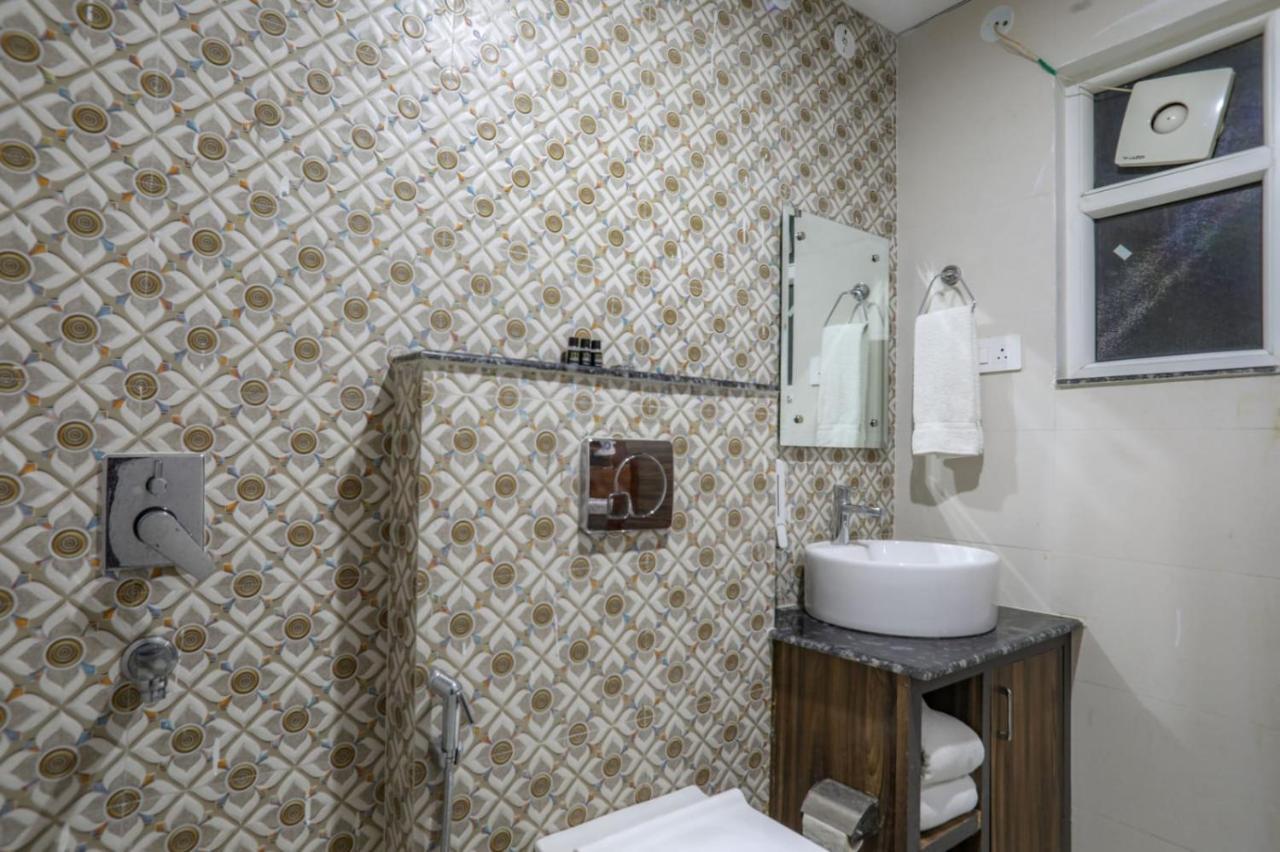 Kds Residency Hotell Greater Noida Exteriör bild