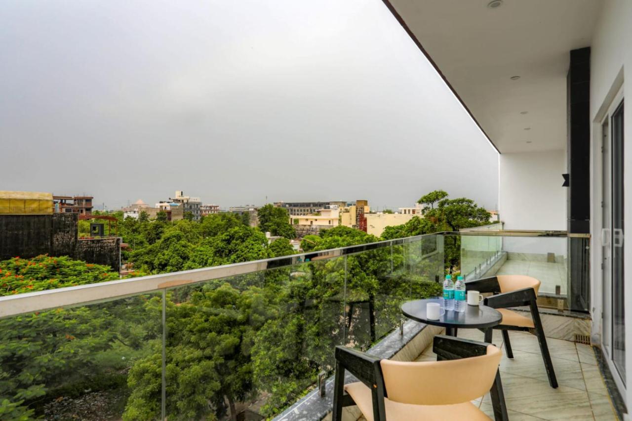 Kds Residency Hotell Greater Noida Exteriör bild