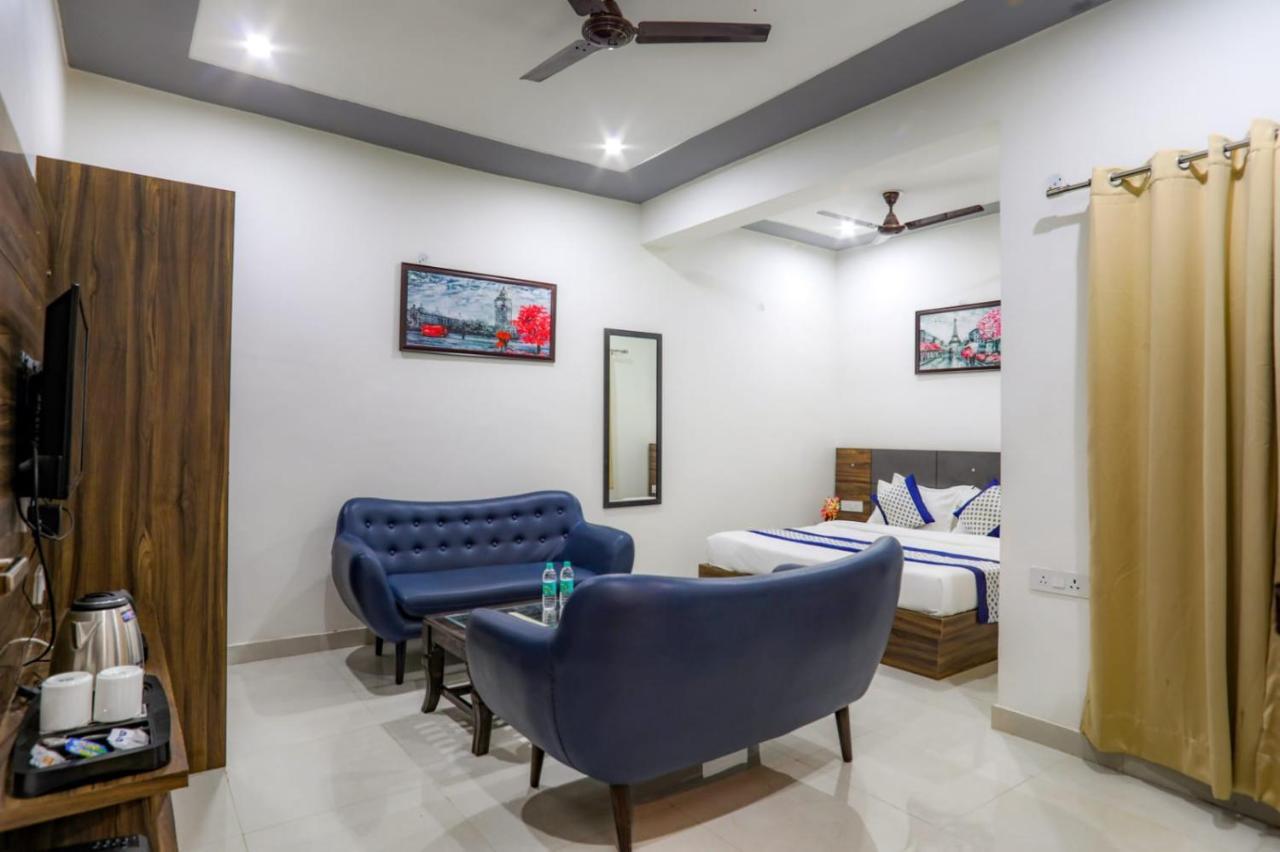 Kds Residency Hotell Greater Noida Exteriör bild